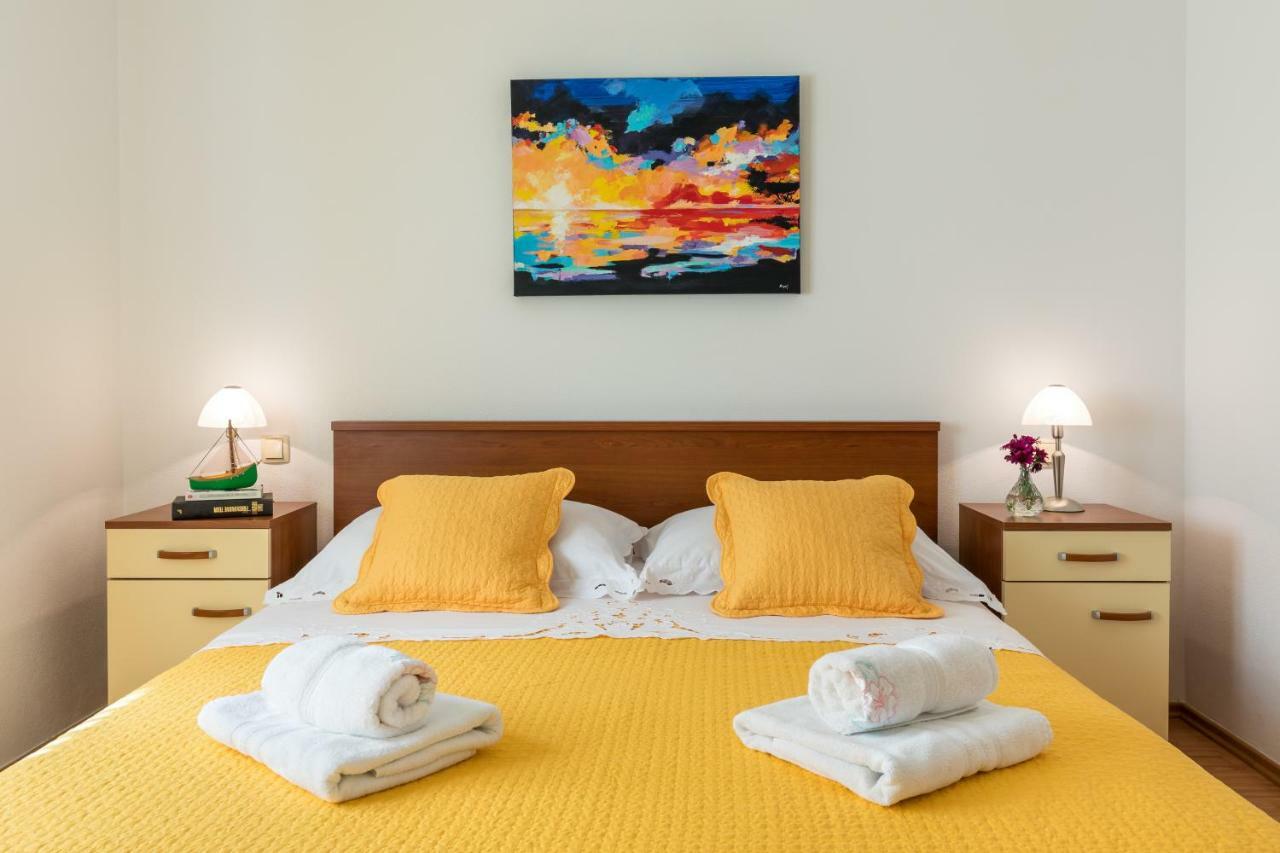 Apartments Rogulj Trogir Extérieur photo