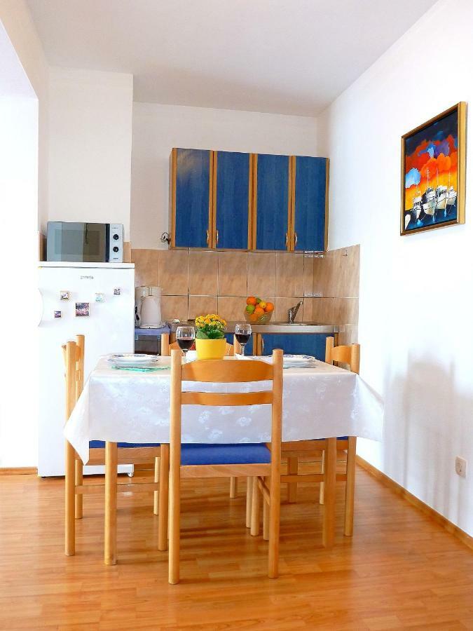 Apartments Rogulj Trogir Extérieur photo