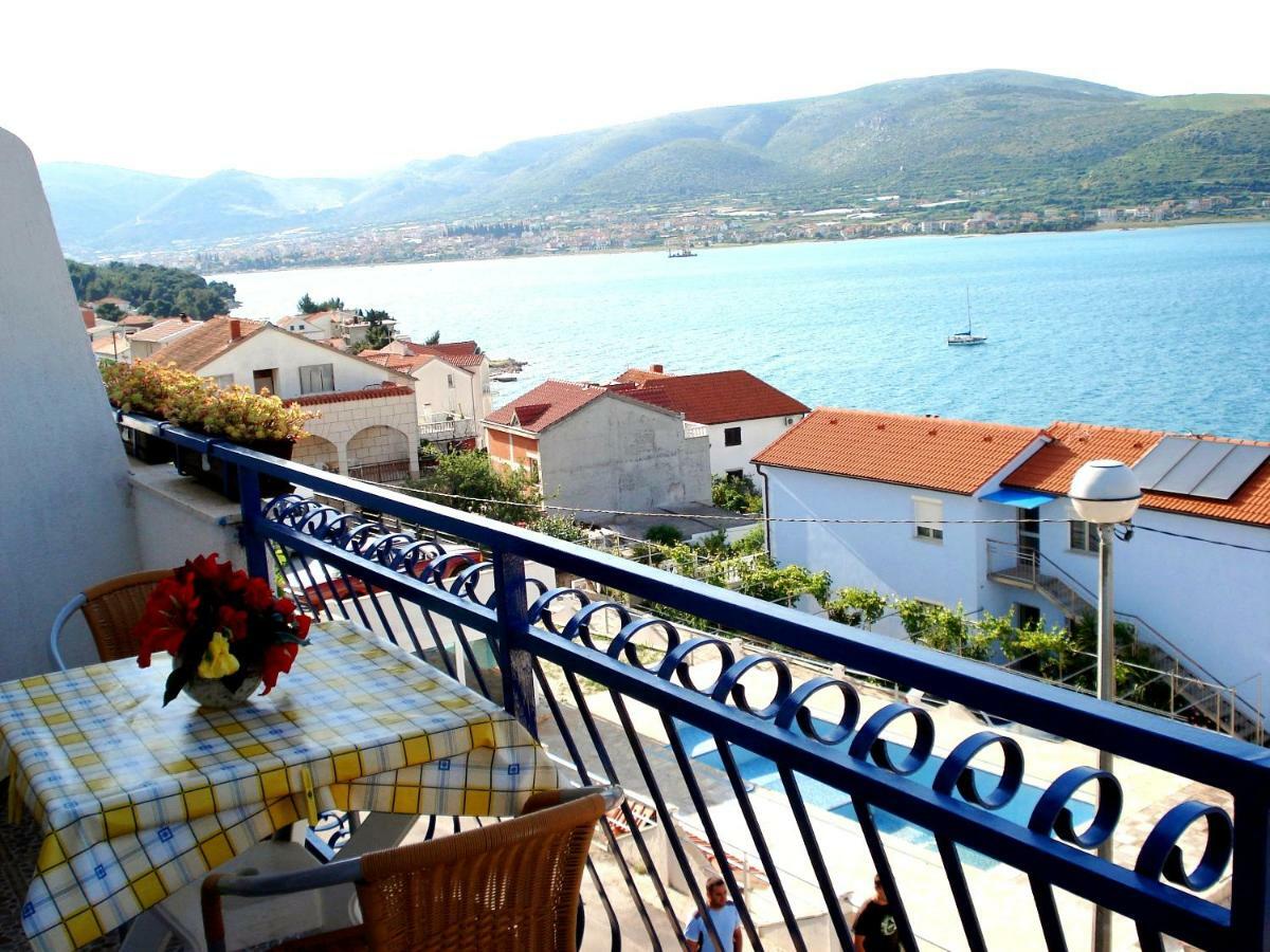 Apartments Rogulj Trogir Extérieur photo